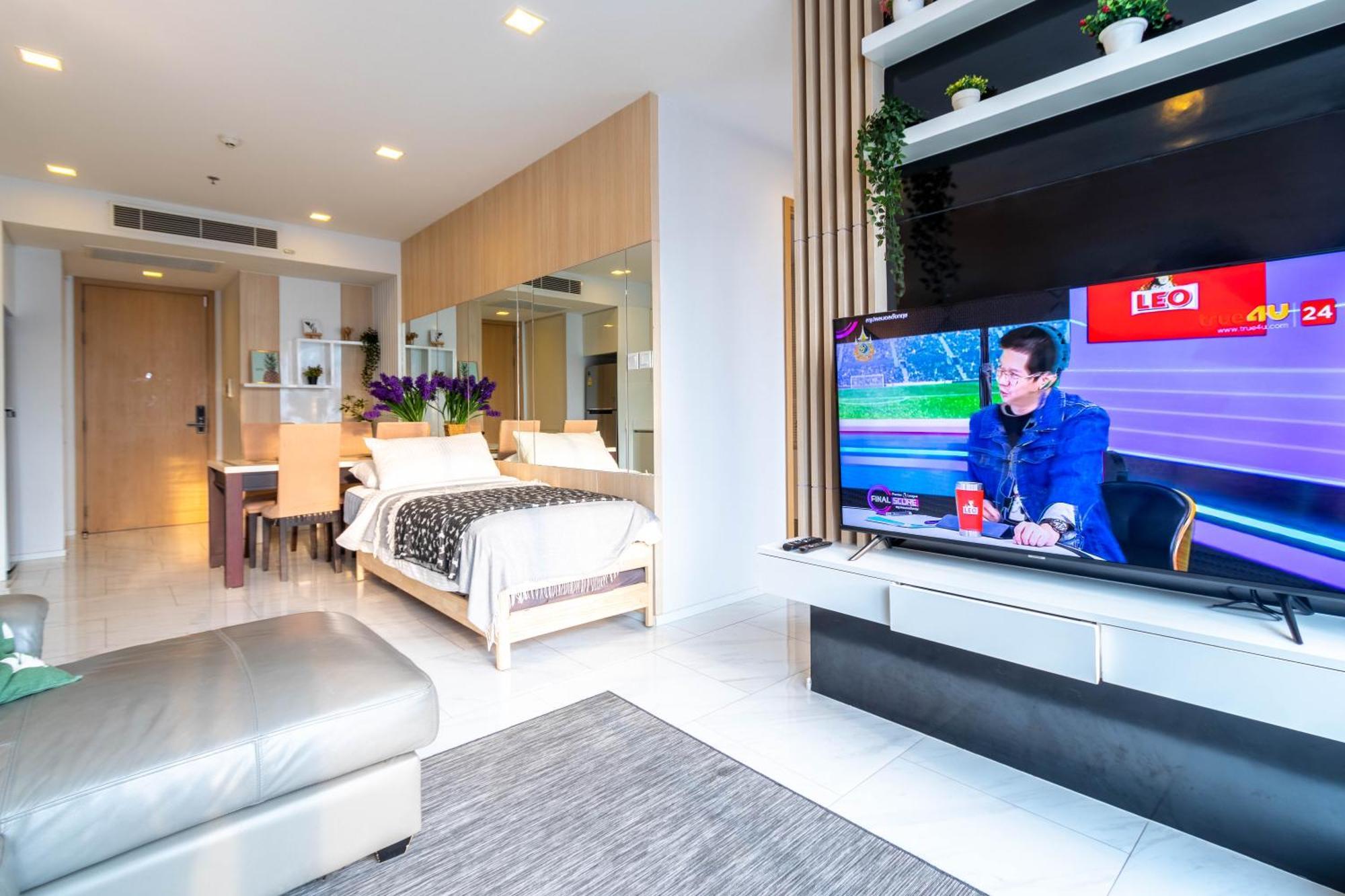 Hyde Sukhumvit 11 Branded Suites Bangkok Buitenkant foto