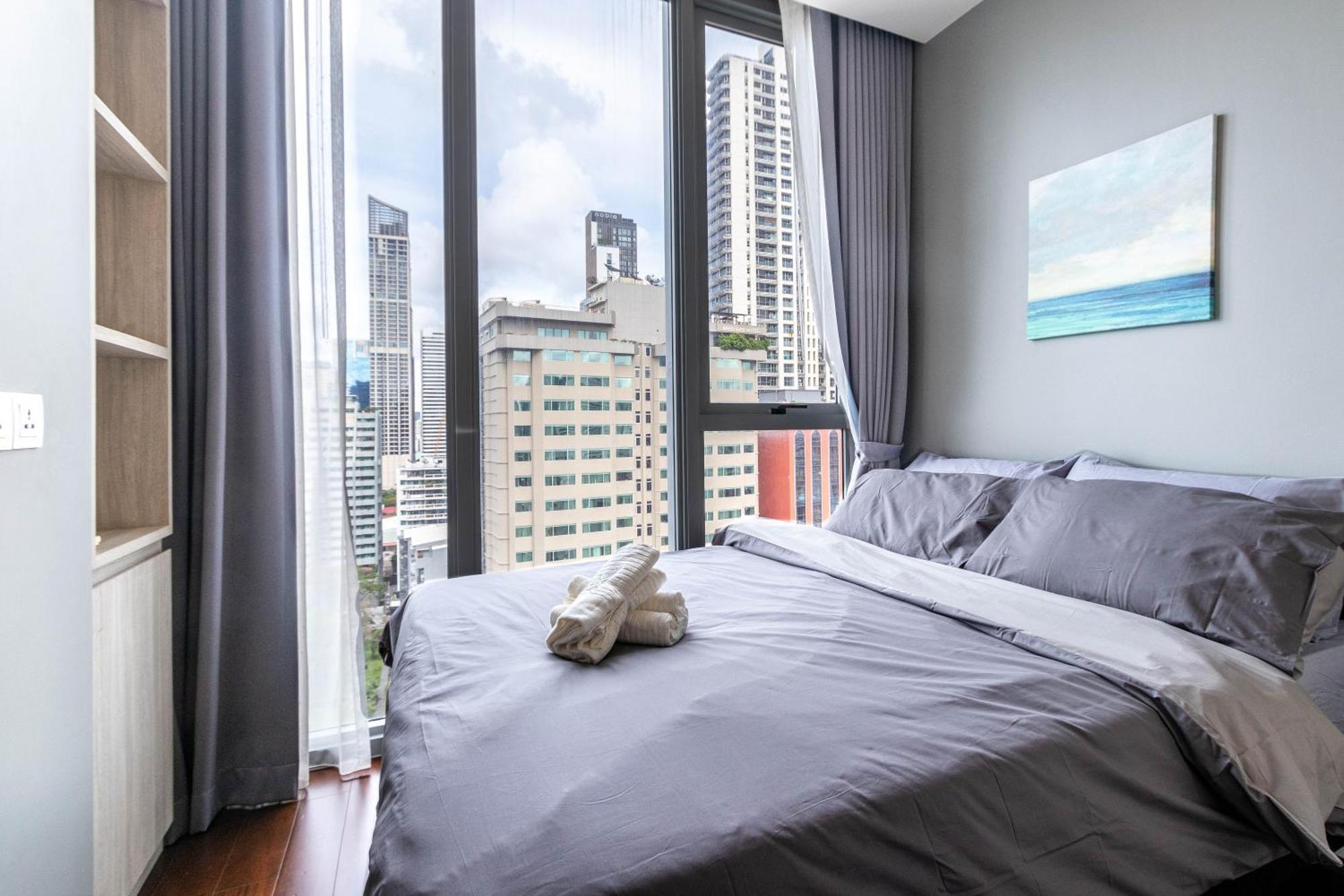 Hyde Sukhumvit 11 Branded Suites Bangkok Buitenkant foto