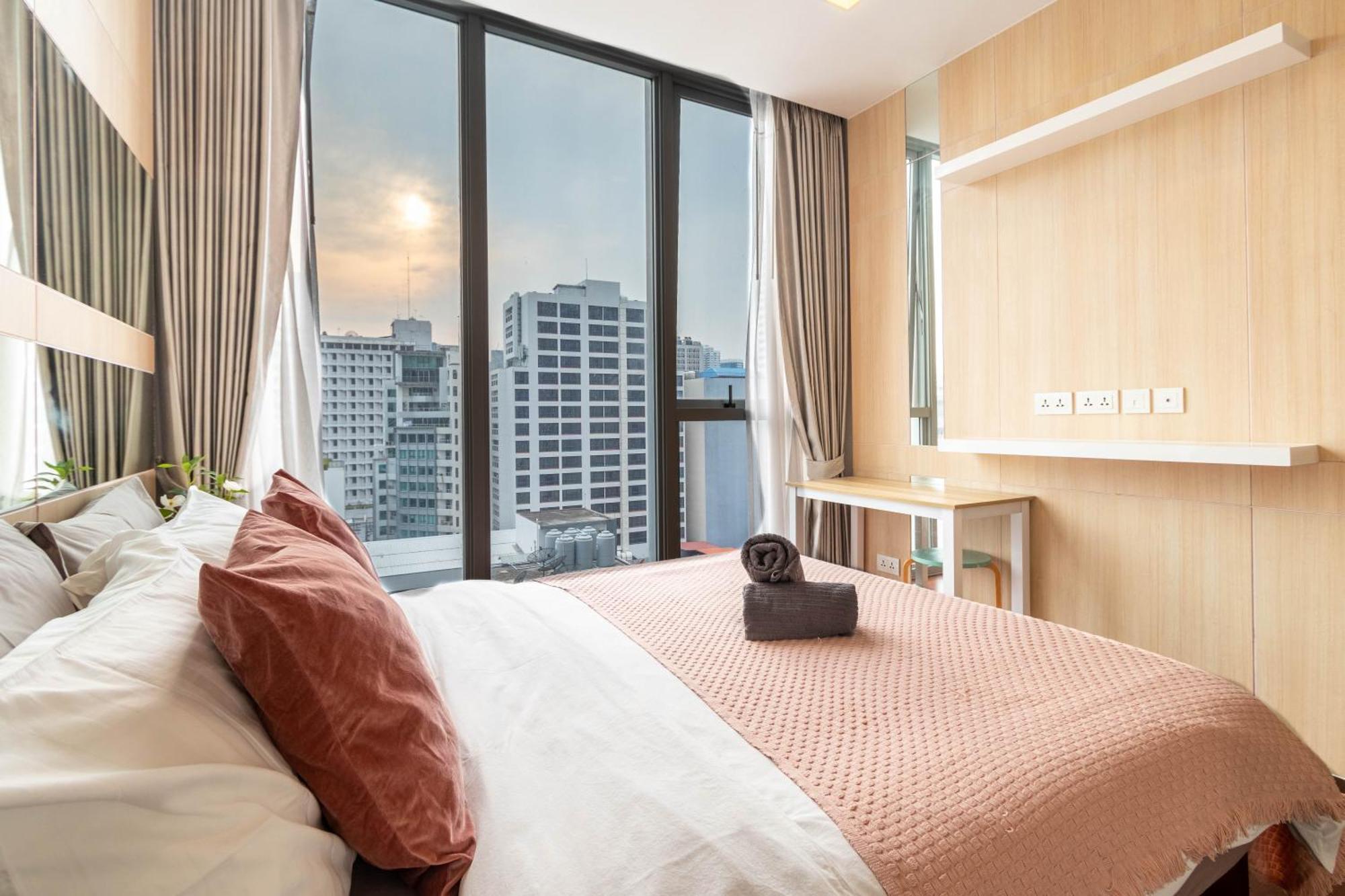 Hyde Sukhumvit 11 Branded Suites Bangkok Buitenkant foto