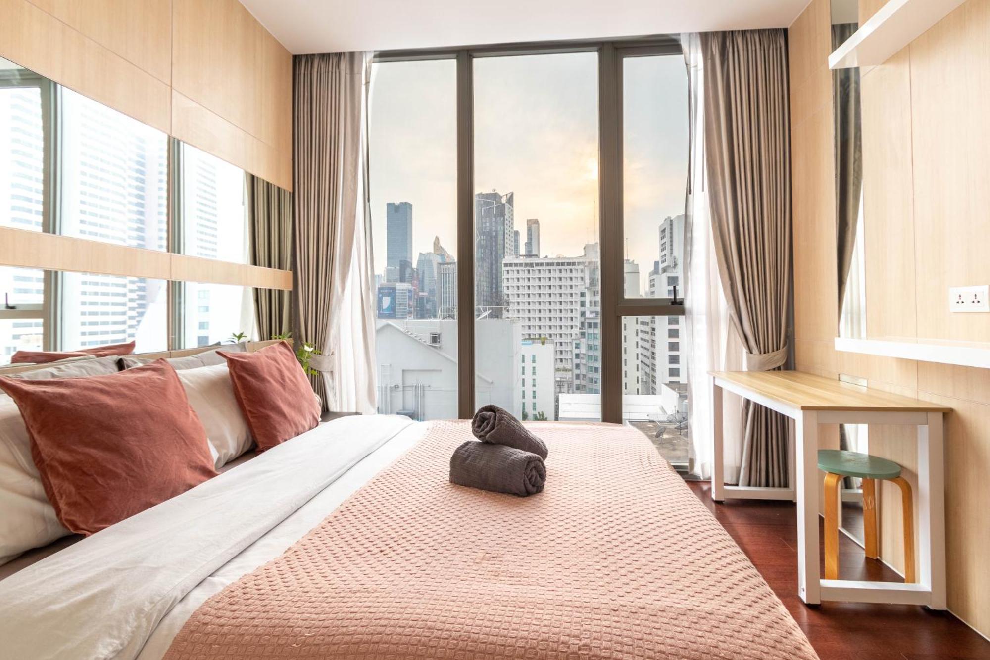 Hyde Sukhumvit 11 Branded Suites Bangkok Buitenkant foto