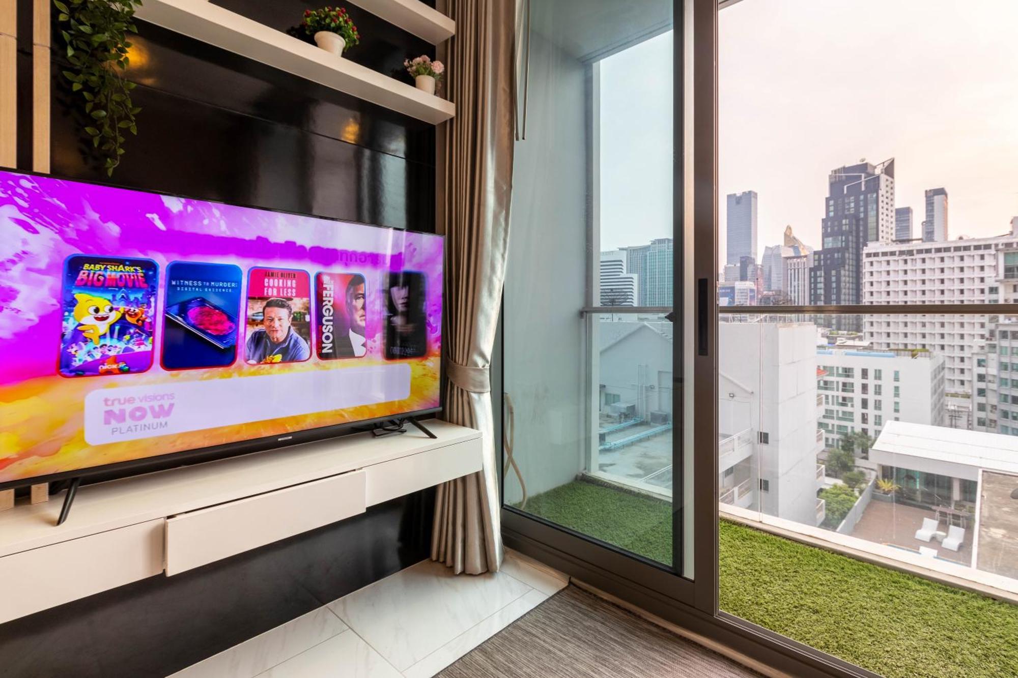 Hyde Sukhumvit 11 Branded Suites Bangkok Buitenkant foto