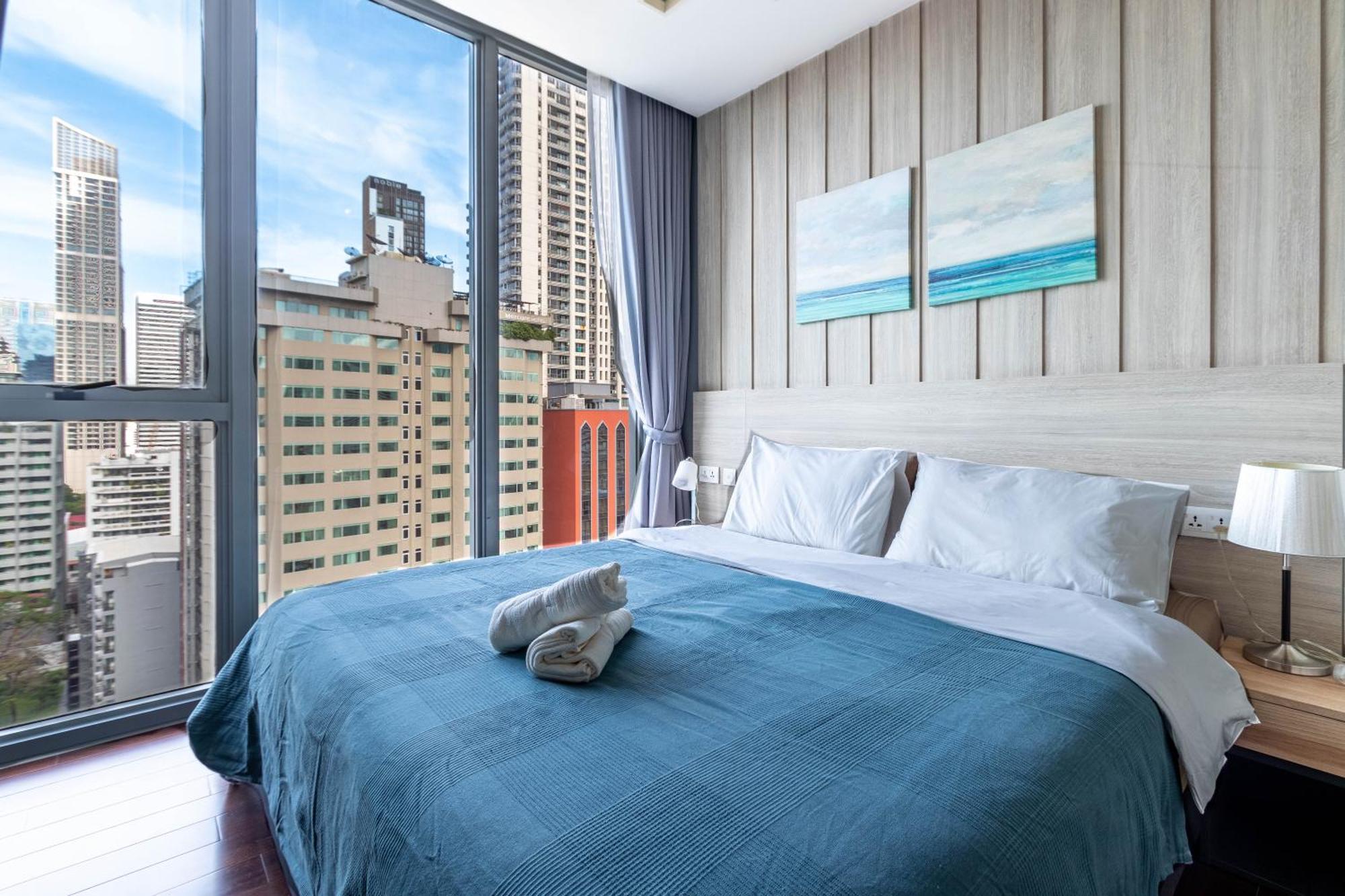 Hyde Sukhumvit 11 Branded Suites Bangkok Buitenkant foto