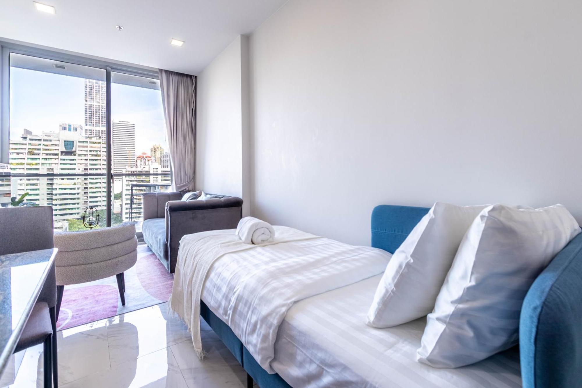 Hyde Sukhumvit 11 Branded Suites Bangkok Buitenkant foto