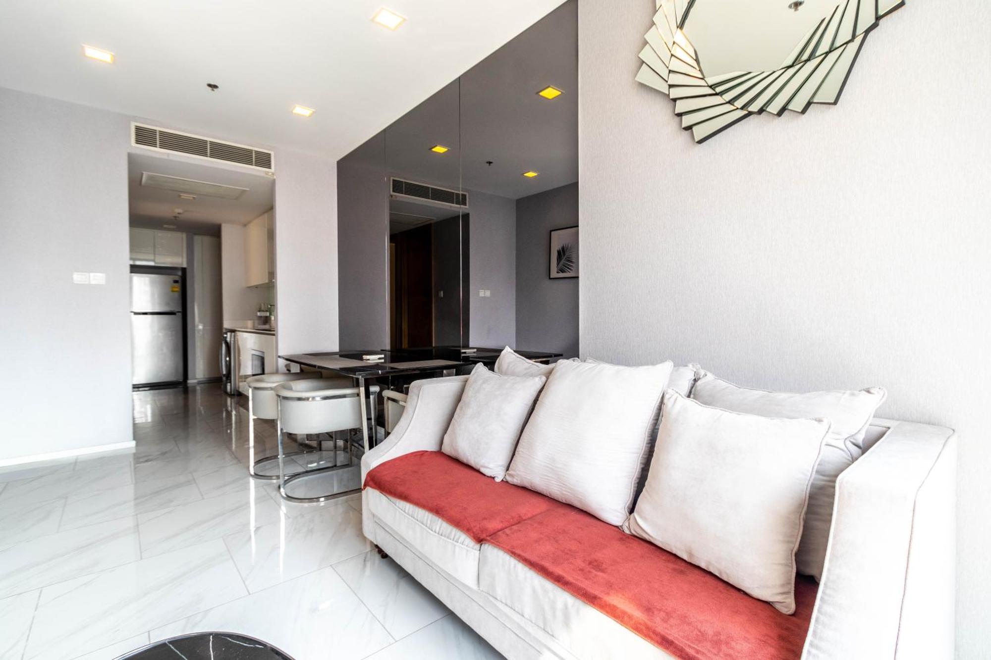 Hyde Sukhumvit 11 Branded Suites Bangkok Buitenkant foto