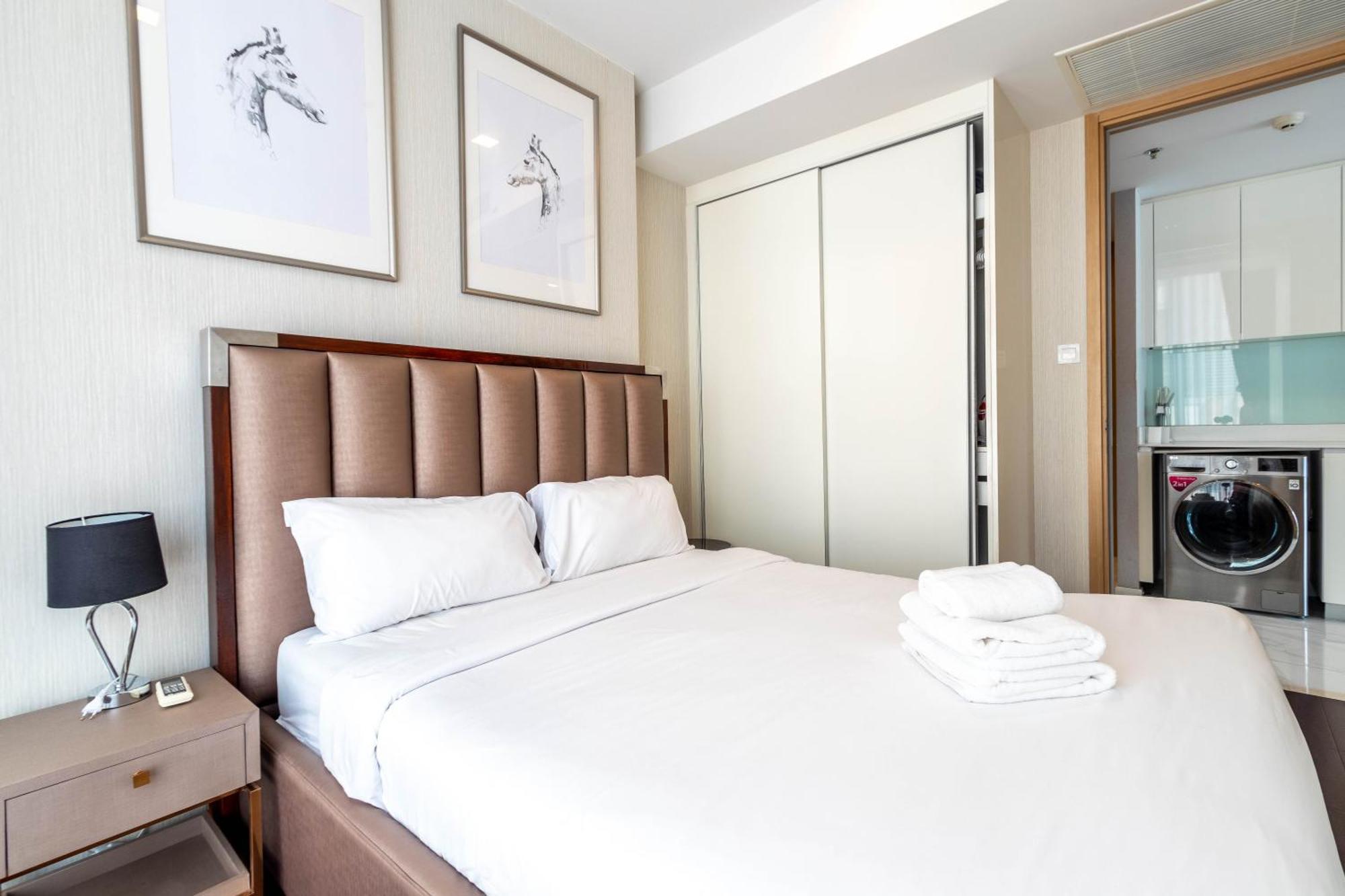 Hyde Sukhumvit 11 Branded Suites Bangkok Buitenkant foto