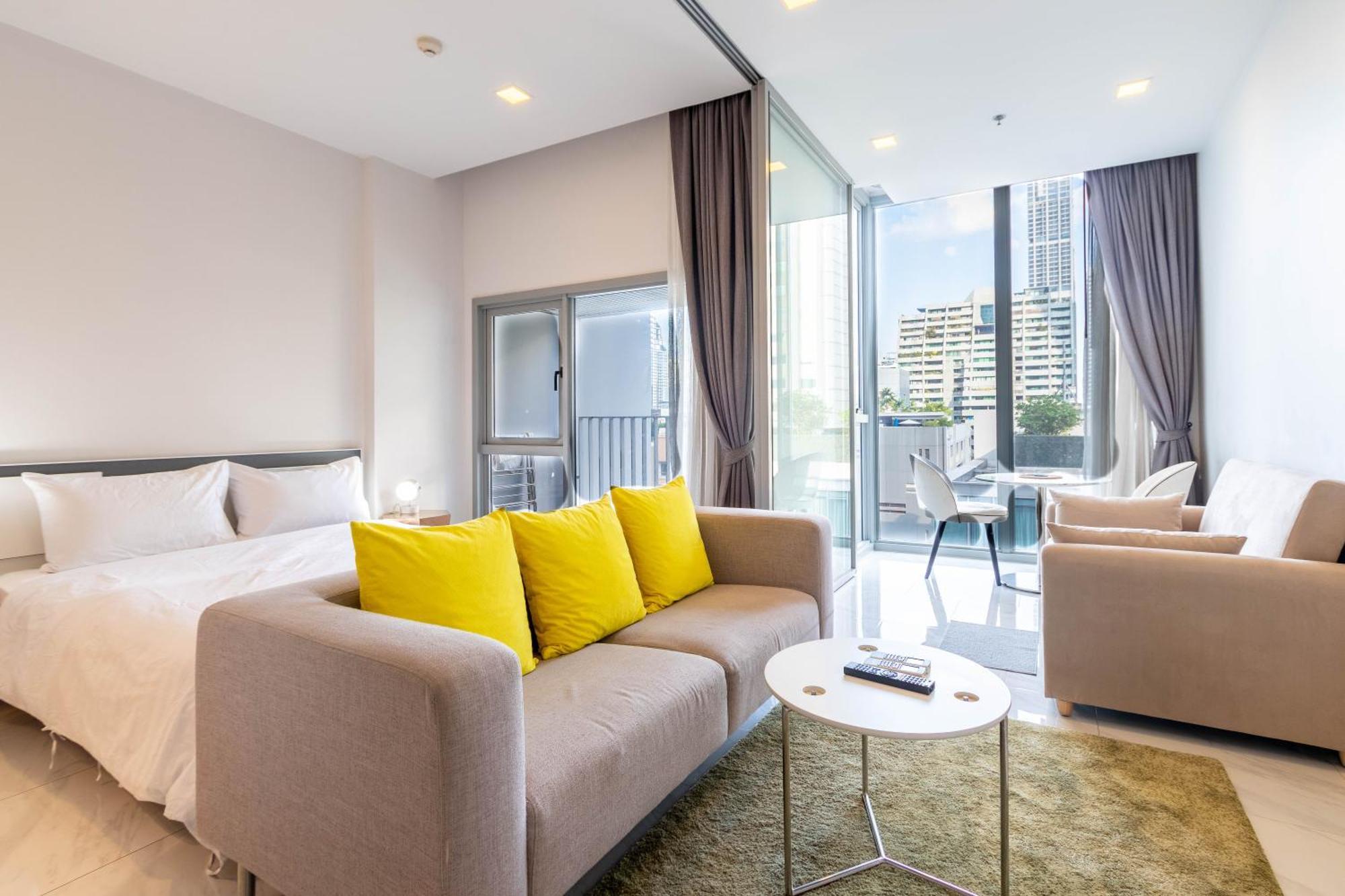 Hyde Sukhumvit 11 Branded Suites Bangkok Buitenkant foto